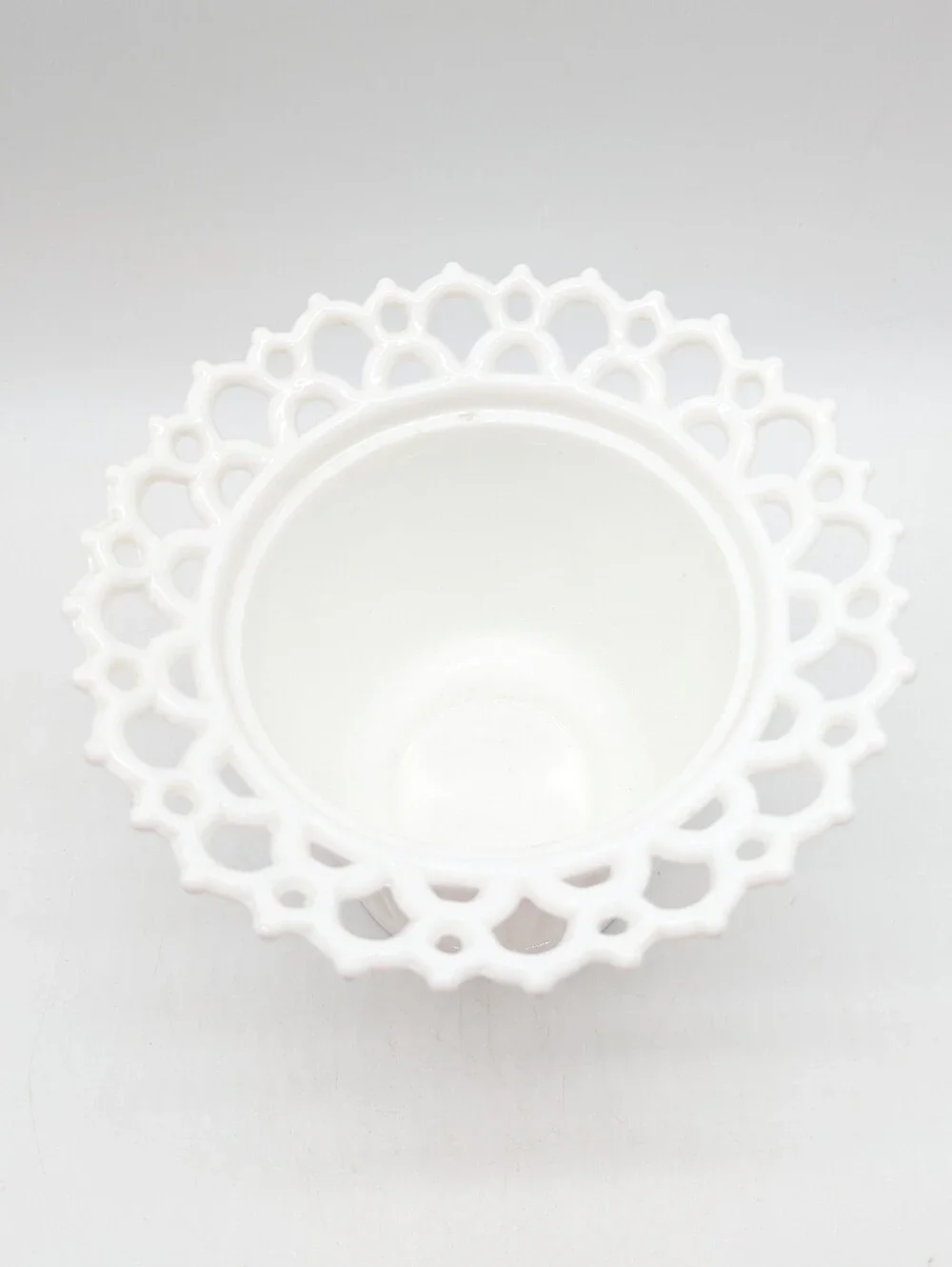 Vintage White Milk Glass Footed Lace Edge Vase Container - Picture 3 of 8